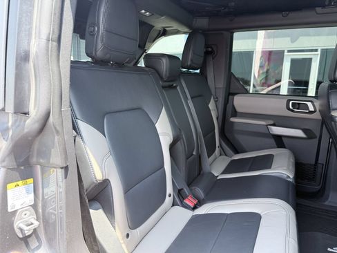Used 2022 Ford Bronco Wildtrak AWD/4WD image 13