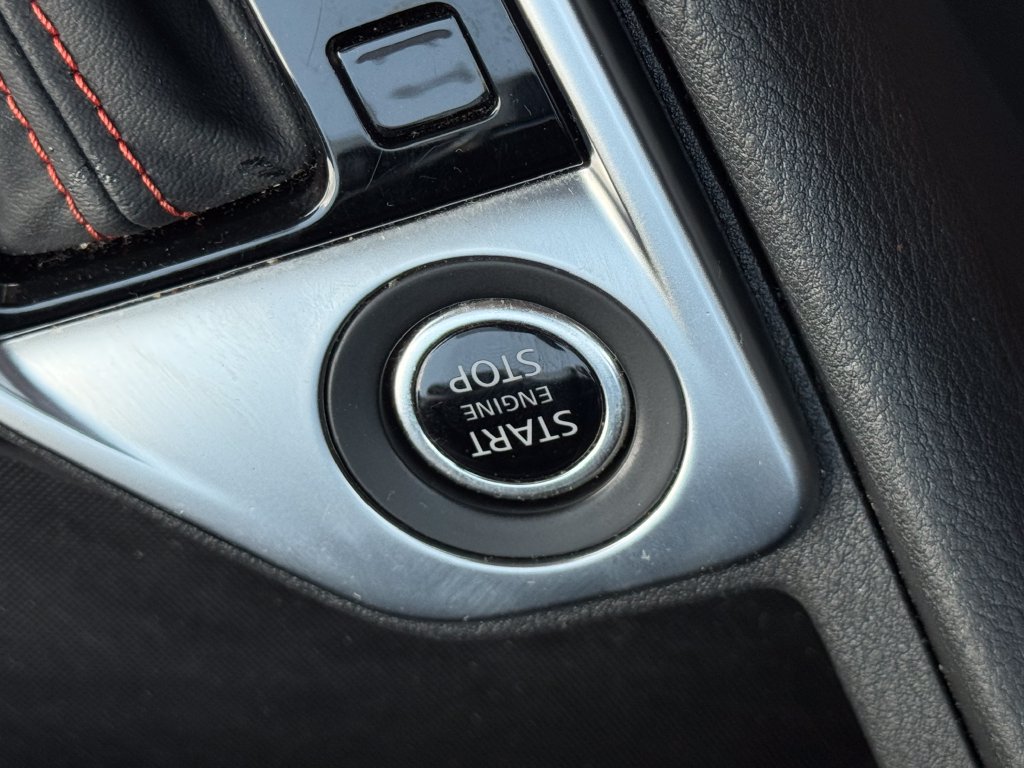 Used 2025 Nissan Sentra SR FWD image 26