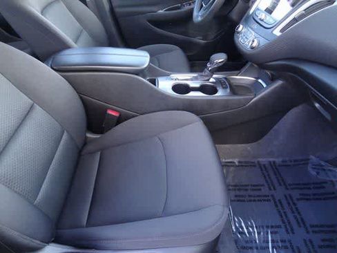 Used 2024 Chevrolet Malibu LT image 13