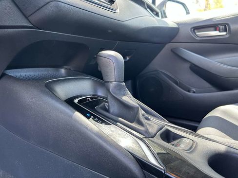 Used 2020 Toyota Corolla LE image 13