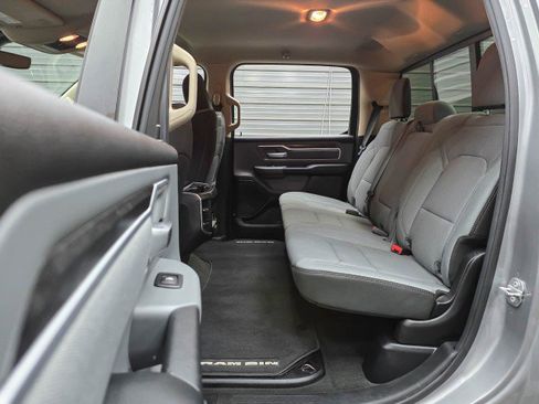Used 2020 RAM 1500 Big Horn AWD/4WD image 18