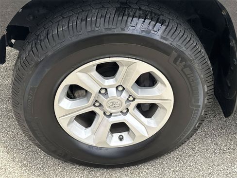 Used 2019 Toyota 4Runner SR5 Premium AWD/4WD image 12