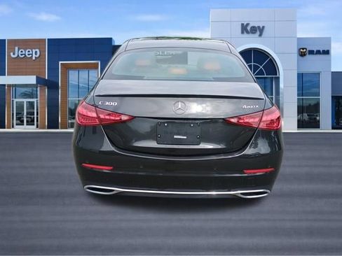 Used 2023 Mercedes-Benz C 300 4MATIC Sedan image 4