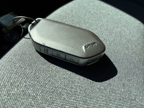 Used 2025 Kia K4 FWD image 18