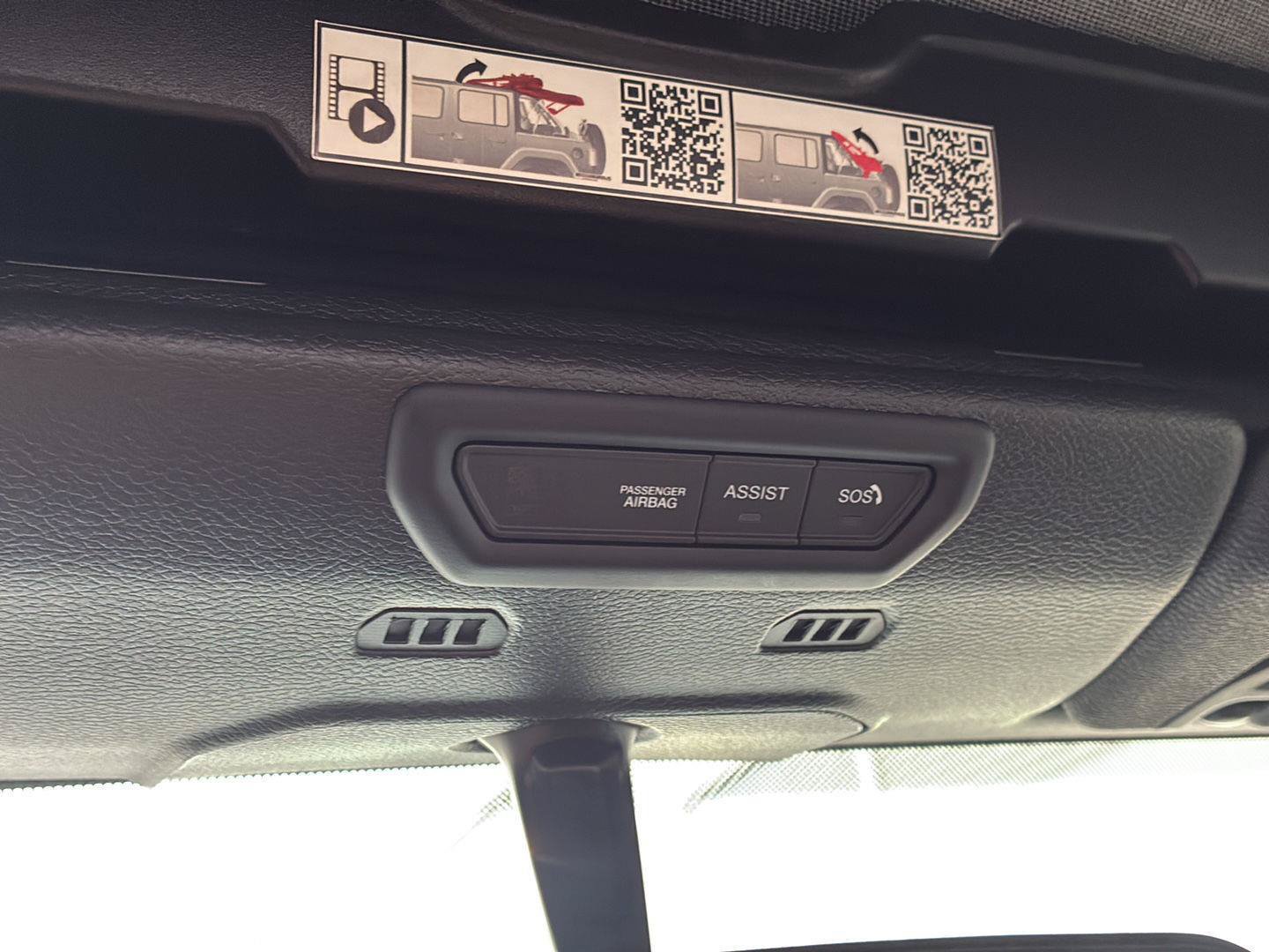 Used 2022 Jeep Wrangler Unlimited Sport AWD/4WD image 38
