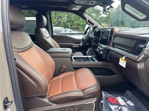 Used 2026 Ford F450 King Ranch w/ Chrome Package AWD/4WD image 26
