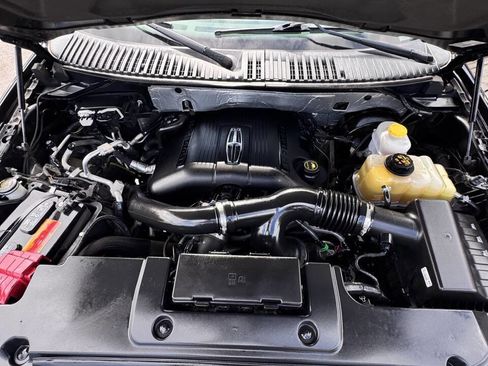 Used 2016 Lincoln Navigator Select image 33