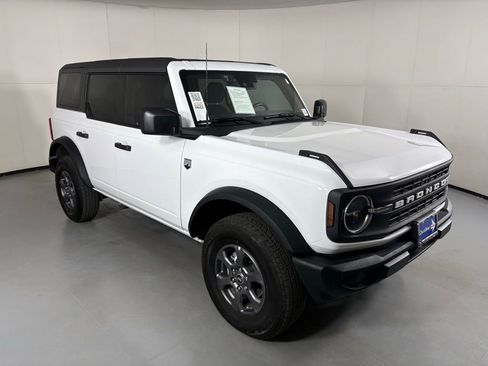 Used 2025 Ford Bronco Big Bend AWD/4WD image 2