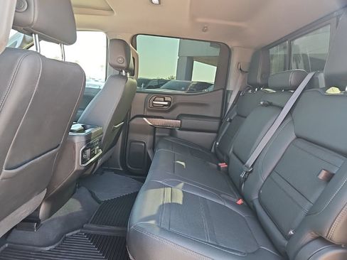 Used 2019 GMC Sierra 1500 Denali w/ Denali Ultimate Package AWD/4WD image 17