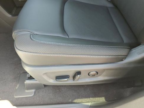 New 2026 Nissan Pathfinder SL FWD image 34