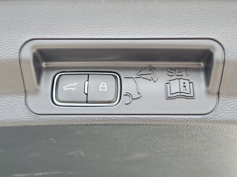 Certified 2023 Ford Explorer ST-Line w/ Class IV Trailer Tow Package image 32