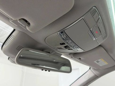 Used 2015 Mercedes-Benz S 550 Sedan image 28
