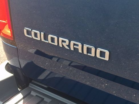 Used 2019 Chevrolet Colorado Z71 AWD/4WD image 30