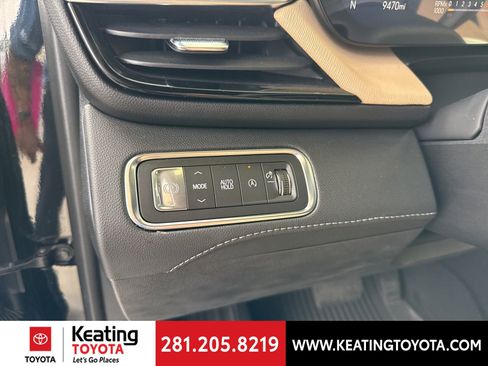 Used 2025 Buick Enclave Preferred w/ Power Package FWD image 14