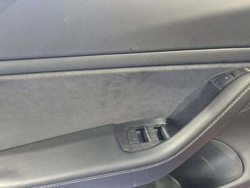 Used 2018 Tesla Model 3 Long Range image 13