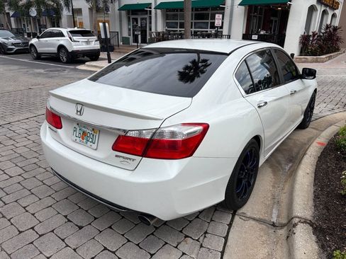 Used 2015 Honda Accord Sport image 5
