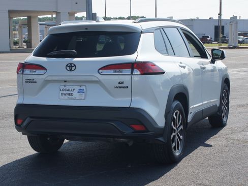 Used 2024 Toyota Corolla Cross AWD Hybrid image 18