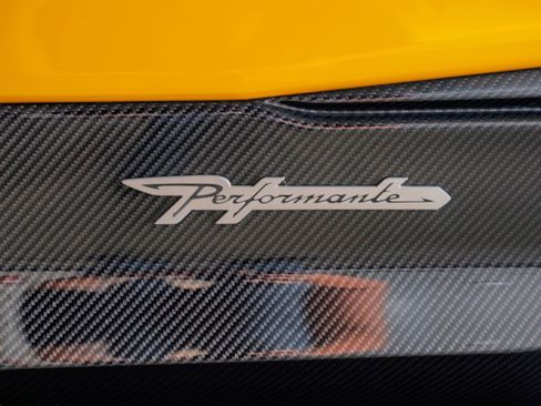 Used 2024 Lamborghini Urus Performante image 31