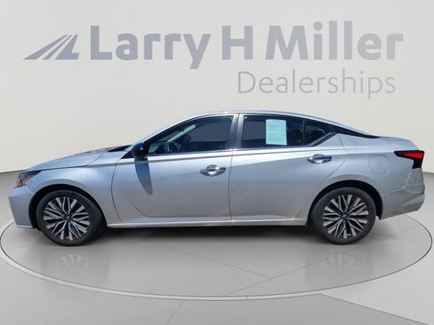 Used 2024 Nissan Altima 2.5 SV FWD image 8