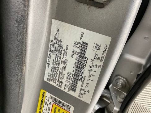 Used 2014 Ford Fusion SE w/ Equipment Group 201A image 27