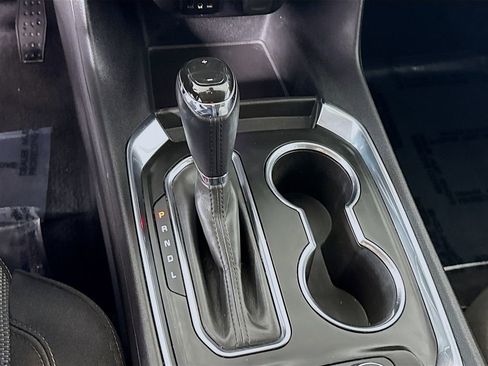 Used 2018 Chevrolet Traverse LT image 8