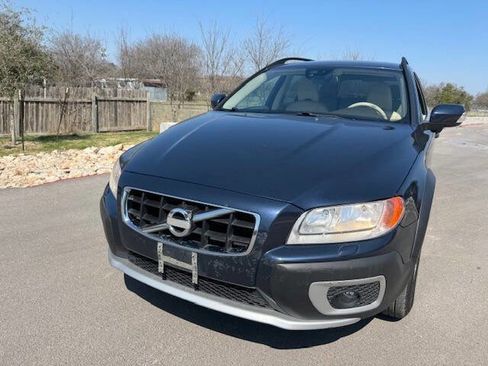 Used 2013 Volvo XC70 3.2 image 5