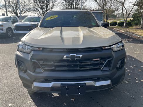 Certified 2023 Chevrolet Colorado Trail Boss w/ Technology Package image 3