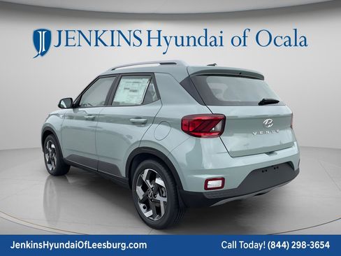New 2026 Hyundai Venue SEL FWD image 9
