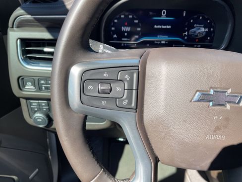 Used 2023 Chevrolet Tahoe Z71 w/ Luxury Package image 16