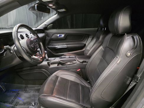 Used 2022 Ford Mustang GT Premium w/ Equipment Group 401A RWD image 19