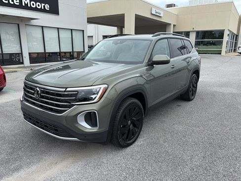 New 2026 Volkswagen Atlas SE image 3