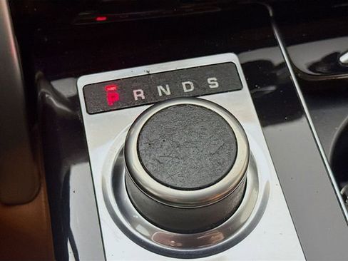 Used 2015 Land Rover Range Rover Long Wheelbase Autobiography image 19