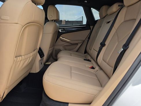 New 2026 Porsche Macan AWD/4WD image 20