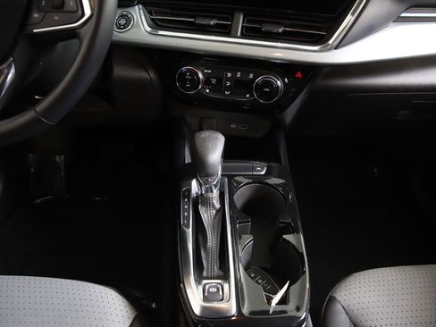 Used 2024 Chevrolet Trax LT w/ Driver Confidence Package image 16