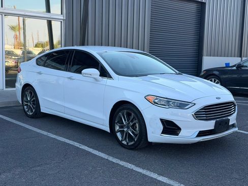 Used 2020 Ford Fusion SEL FWD image 14