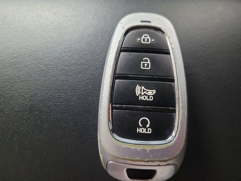 Used 2022 Hyundai Santa Fe SEL image 32