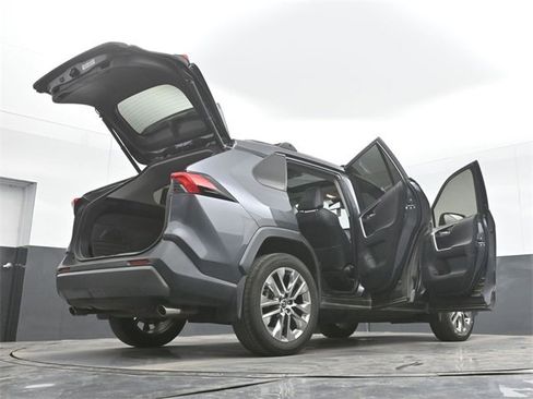 Used 2019 Toyota RAV4 Limited w/ Advanced Technology Package image 54