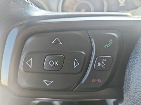 Used 2022 Jeep Wrangler Unlimited Sport AWD/4WD image 30