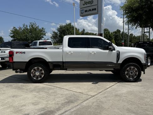 Used 2024 Ford F250 King Ranch w/ FX4 Off-Road Package AWD/4WD image 3