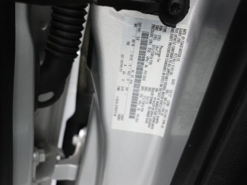 Used 2017 Ford Focus SE FWD image 28