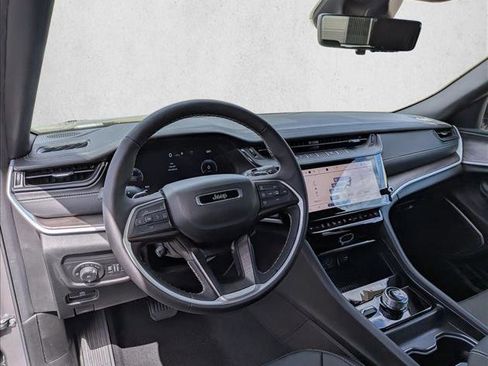 New 2026 Jeep Grand Cherokee Limited AWD/4WD image 3