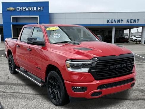 Used 2024 RAM 1500 Laramie AWD/4WD image 1