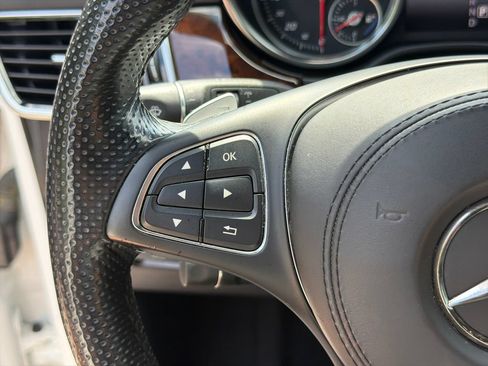 Used 2019 Mercedes-Benz GLS 450 4MATIC image 25