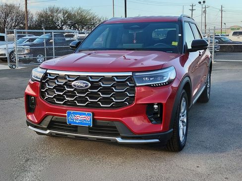 New 2026 Ford Explorer Platinum image 4