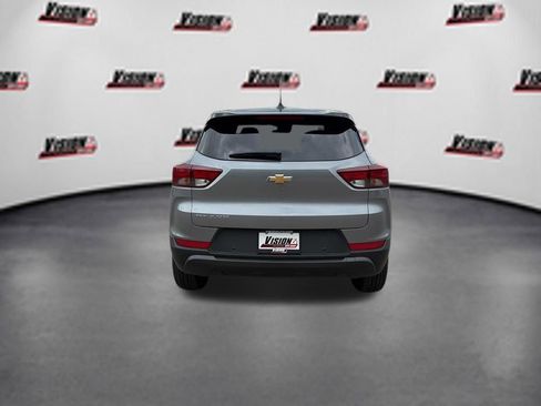 Used 2025 Chevrolet TrailBlazer LS w/ LS Convenience Package FWD image 7