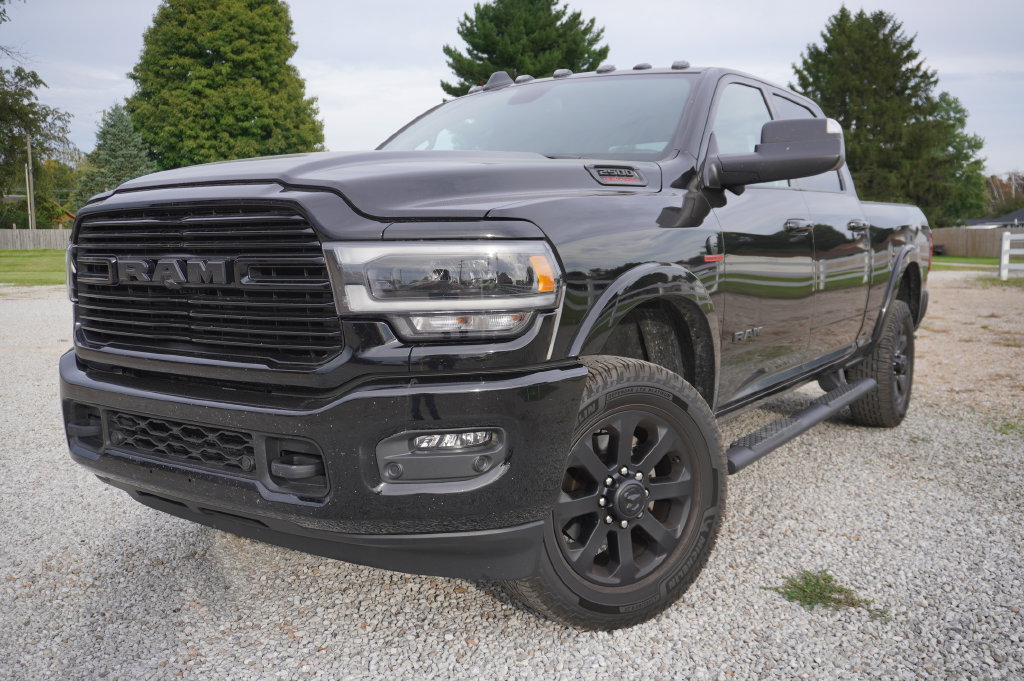 Used 2022 RAM 2500 Laramie AWD/4WD image 1