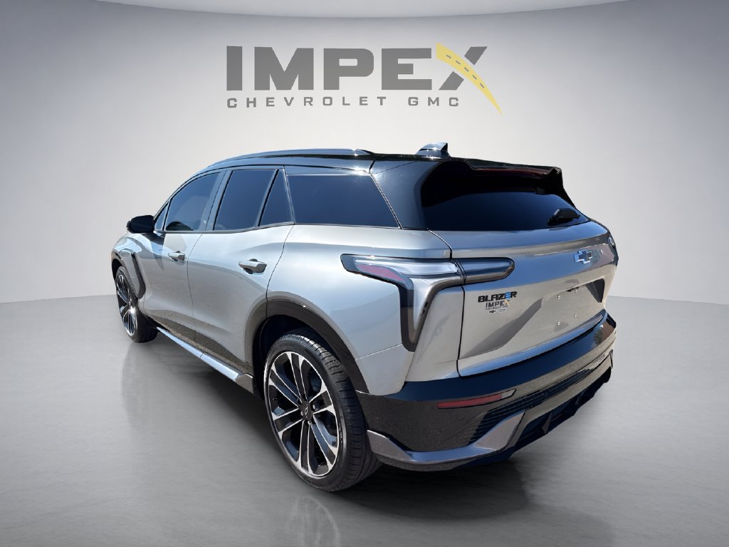 Used 2025 Chevrolet Blazer EV SS AWD/4WD image 3