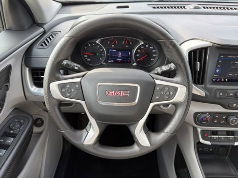 Certified 2022 GMC Terrain SLE w/ Driver Convenience Package image 18