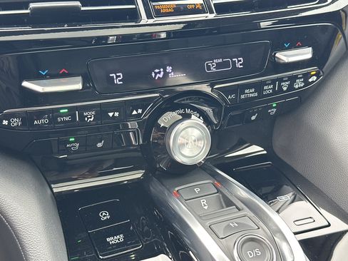 Certified 2024 Acura MDX SH-AWD image 36