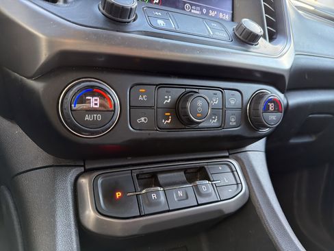 Used 2023 GMC Acadia AT4 w/ Preferred Package image 21